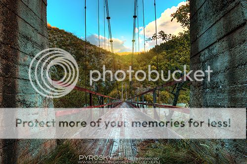 Viseci most preko Zlatarskog jezera